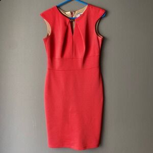 DR Collection sz 4 Red Textured Sheath Dress Sleeveless V-Neck Formal Office